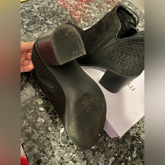 Booties - Picture 4 of 7